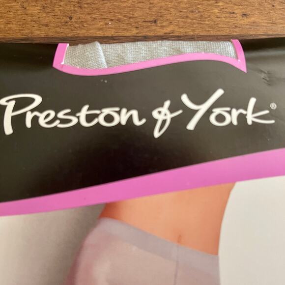 Preston & York Pantyhose Sheer Control Top Size: Medium, Color: Silver - Picture 4 of 10